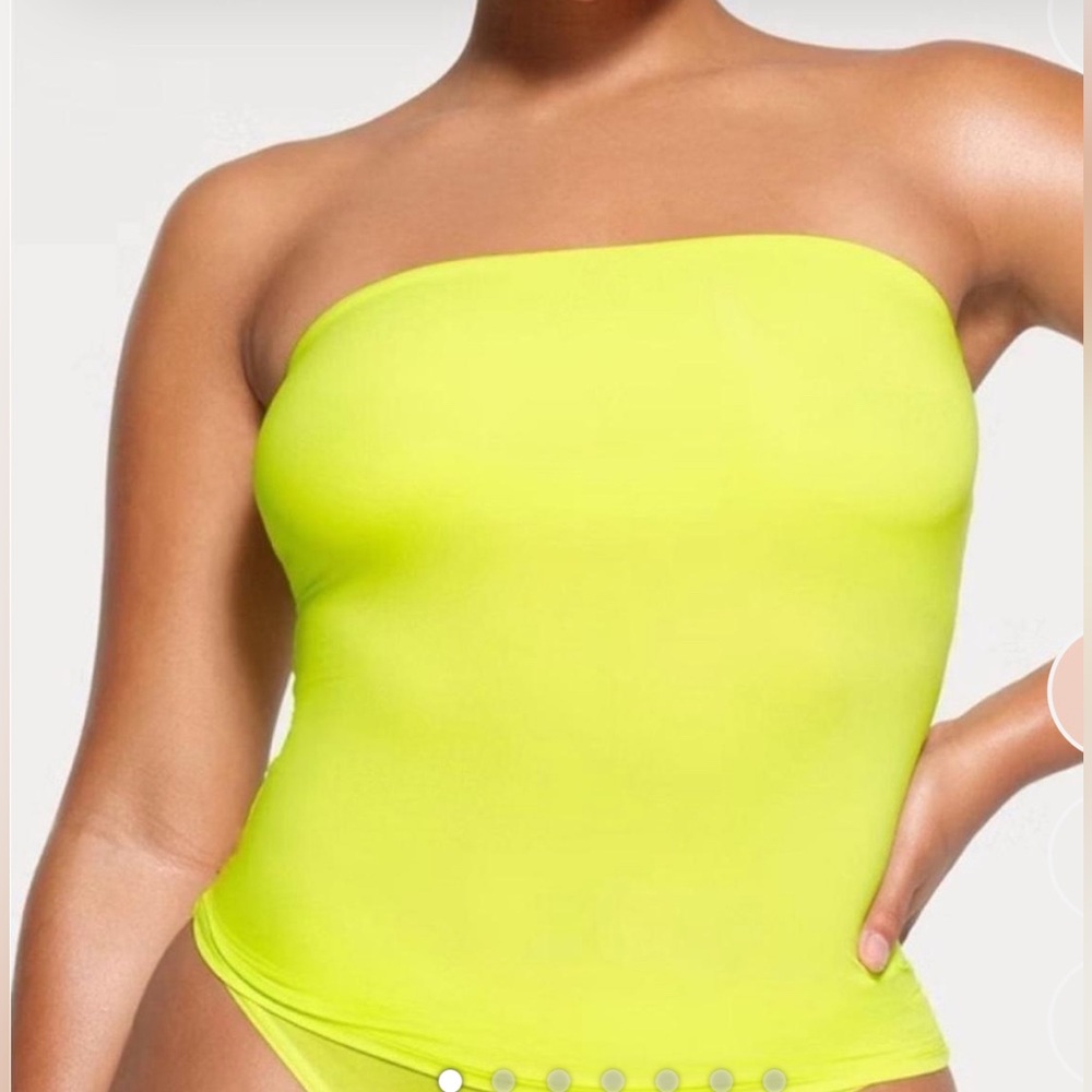 Skims Fits Everybody TUBE TOP. Like new green neon